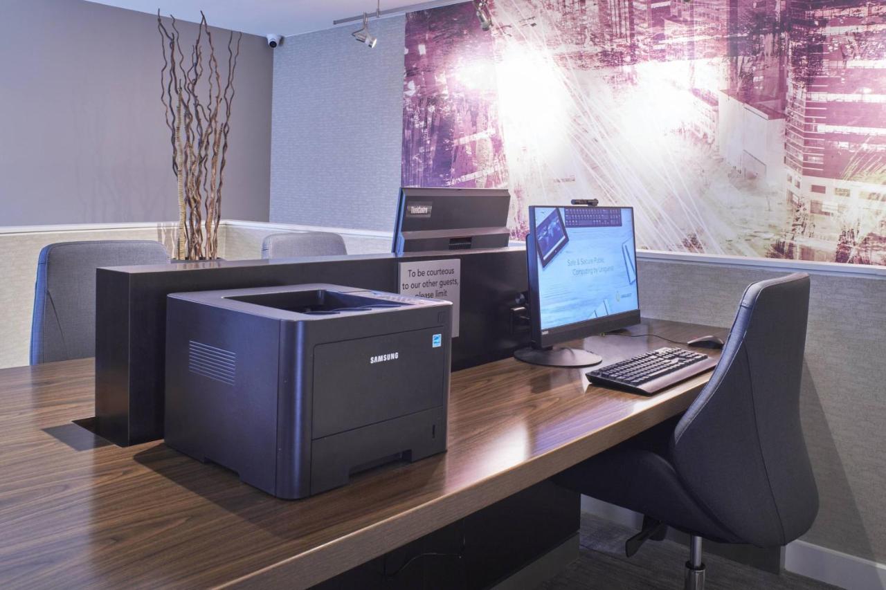 Hotel Courtyard By Marriott Detroit