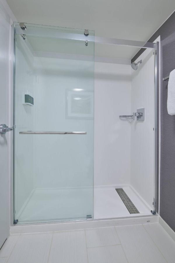 Courtyard By Marriott Detroit Troy