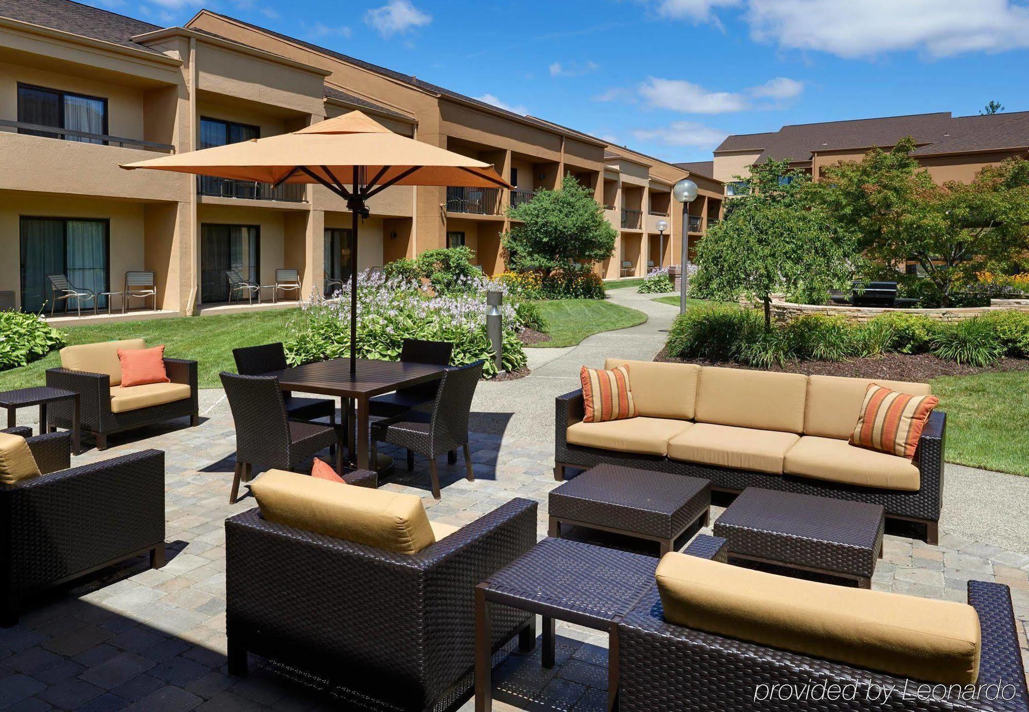 Courtyard By Marriott Detroit Troy